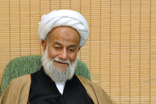 Ayatollah Khamenei closest person to Imam Khomeini