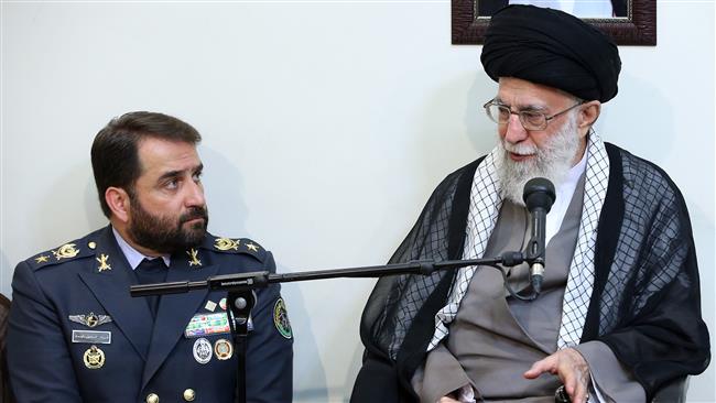 Leader of the Islamic Revolution Ayatollah Seyyed Ali Khamenei speaks in a meeting with commanders and officials of Iran’s Khatam al-Anbiya Air Defense Base in Tehran on August 28, 2016. © Khamenei.ir