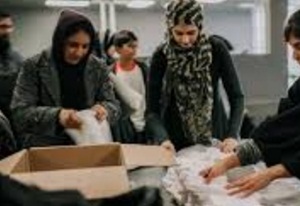 Dallas-area Muslims pack survival kits for homeless