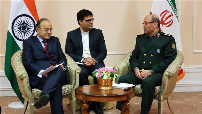 Iran’s Defense Minister Brigadier General Hossein Dehqan (R) and his Indian counterpart Arun Jaitley meet in Moscow, Russia, April 26, 2017. (Photo by IRNA)
