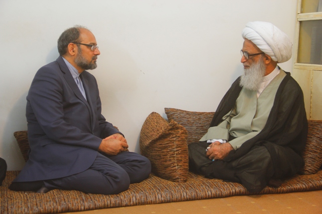 Iran’s Consul General meets with Ayatollah al-Najafi in Najaf