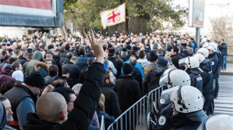 Montenegrin protesters clash with police over religion law