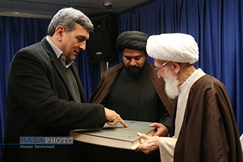 Tehran's Mayor Pirouz Hanachi meets sources of emulation in Qom