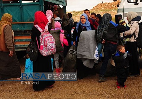 Tens of Civilians Leave Militant-Held Rukban Refugee Camp in Southeastern Syria