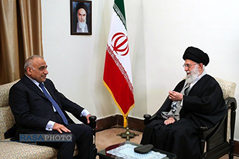 Ayatollah Khamenei received the Iraqi Prime Minister and his entourage