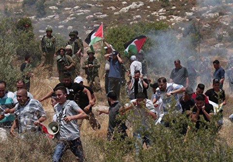 Israeli Soldiers, Palestinian Protesters Clash Near Nablus