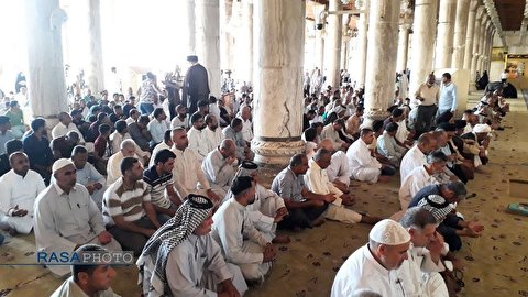 Najaf, Iraq: Eid al adha prayer at Grand Mosque of Kufah (Photos)