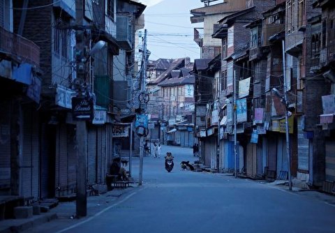 Indian-Administered Kashmir Remains Under Lockdown