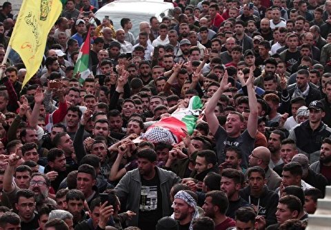 Palestinians Hold Funeral for Martyr Teenager in West Bank