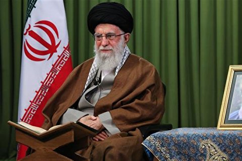 Ayatollah Khamenei calls on ‎Iranian people not to be ‎afraid of US, bullying powers