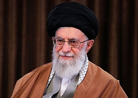 Ayatollah Khamenei donates 4.5 billion rials to help free prisoners