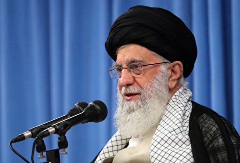 Imam Khamenei's Criticism Of Today's Journalism In The World