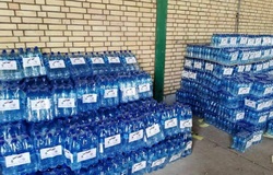 ۱۱ هزار بطری آب معدنی از سوی ورامینی ها به خوزستانی ها اهدا شد