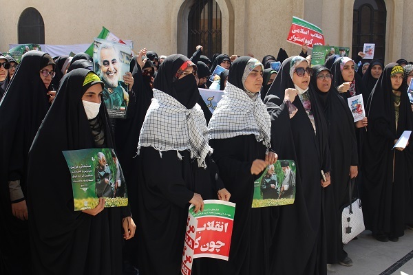 تجمع طلاب حوزه علمیه خواهران فارس در حمایت از مردم مظلوم فلسطین