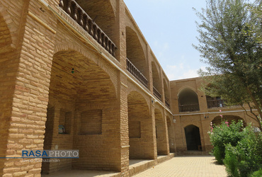 بنای تاریخی ۷۰۰ ساله حوزه علمیه بسطام