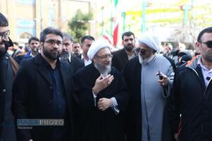 حضور رئیس مجمع تشخیص مصلحت نظام در راهپیمایی ۲۲ بهمن