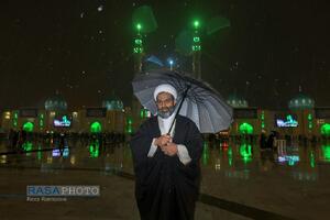 حال و هوای برفی زائران مسجد مقدس جمکران