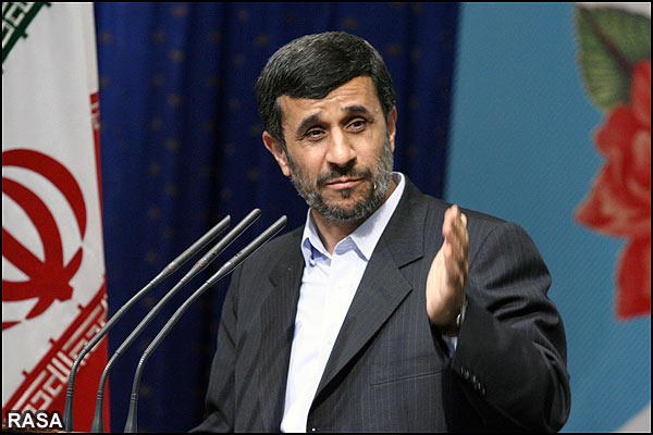 احمدی نژاد به زودی با مراجع تقلید دیدار می کند