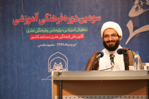 حجت الاسلام علي اکبري مشاور رييس جمهور 