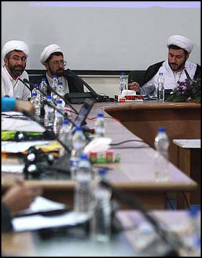 نشست انس با قرآن در تهران برگزار شد