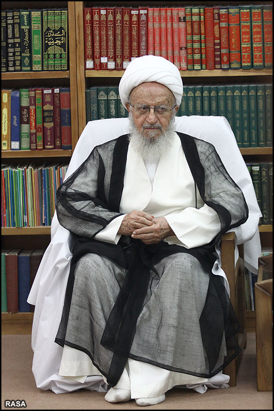 آيت الله مکارم شيرازي