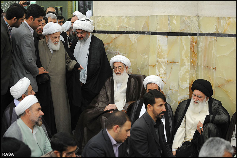 مراسم سومين سالگرد رحلت آيت الله بهجت در مسجد اعظم قم