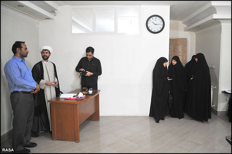 بازديد ايننا شوت از مرکز مديريت حوزه خواهران