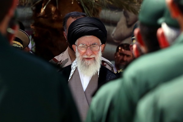 Ayatollah Khamenei visit to Imam Hussein University