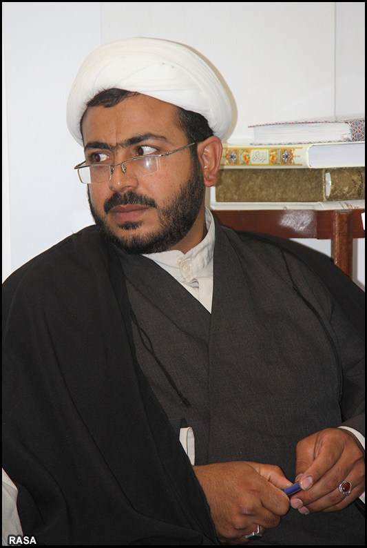 حجت الاسلام بهنام صيفي ، رييس هيأت امنا مؤسسه منجي شهرکرد