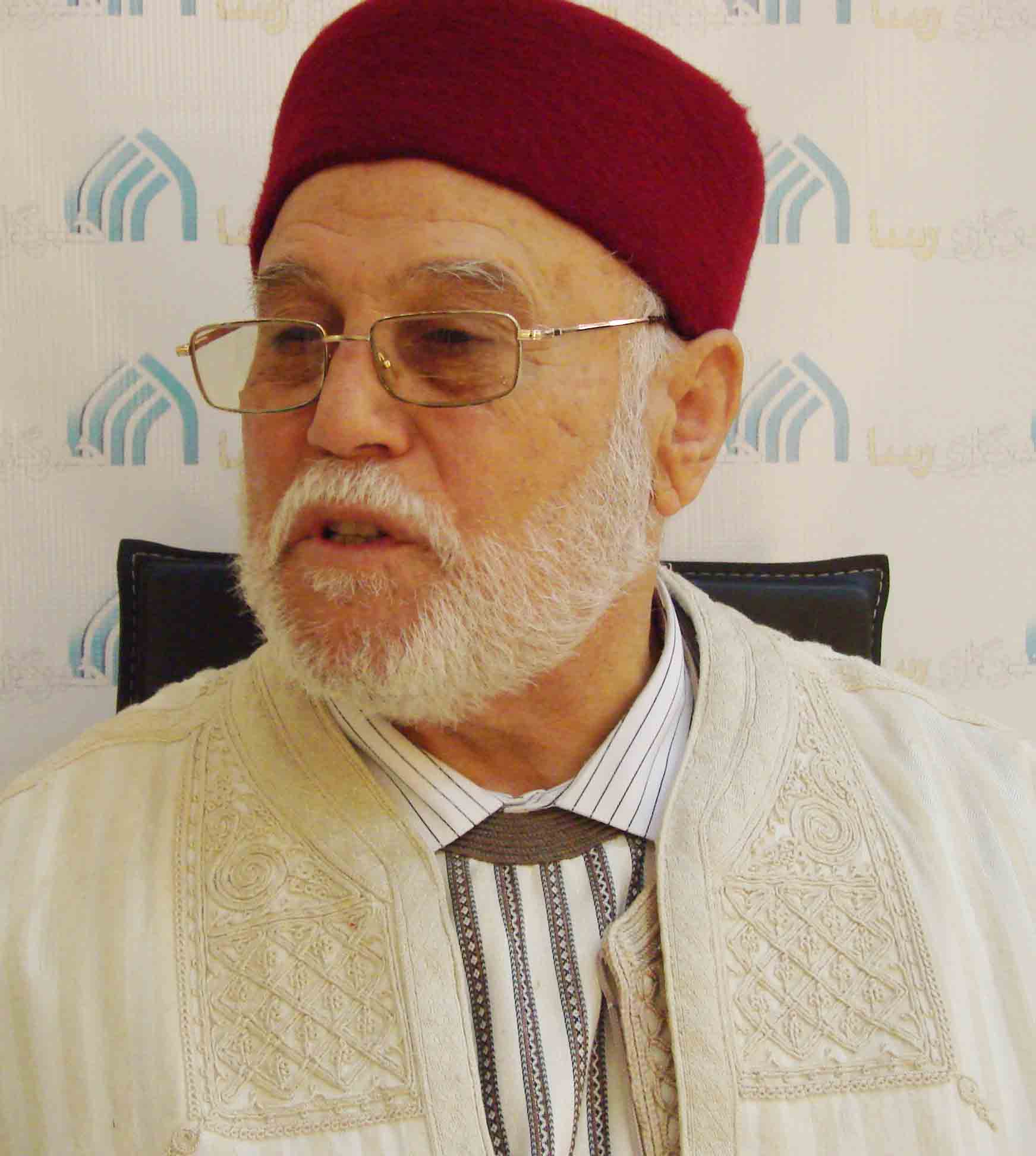 شيخ عبدالقادر قاها، استاد علوم اسلامي دانشگاه الزيتون، خطيب مسجد الحفص تونس