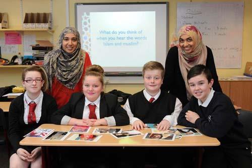 Scot-Muslims-Educate-Pupils-On-Islam.jpg