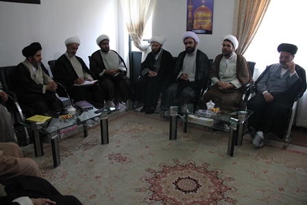 ديدار اعضاي کميته عالي وقف با امام جمعه اروميه