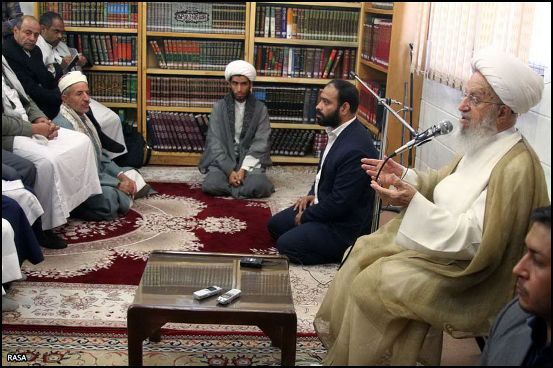 Ayatollah Makarem-Shirazi with Yemeni clerics