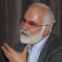 هادي اکبر زاده