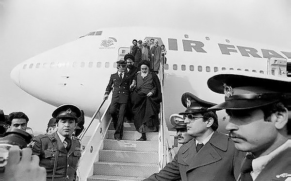 Imam Khomeini returns