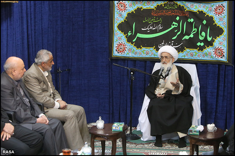 Ayatollah Nouri-Hamadani with MPs