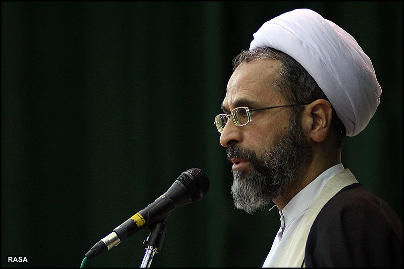 Qom Friday prayer leader urges Shiite seminary, al-Azhar interaction in battle against ISIS