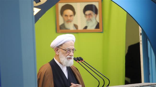 Senior Iranian cleric Ayatollah Mohammad Emami Kashani addresses worshippers at Friday Prayers in Tehran on April 3, 2015