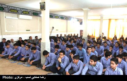 مراسم جشن تکليف دانش آموزان پايه دوم راهنمايي مدرسه پيش حوزوي المهدي (عج) اراک