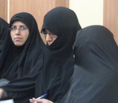 نشست درس اخلاق بانوان دستگاه هاي اجرايي استان مرکزي در اراک با حضور آيت الله دري نجف آبادي