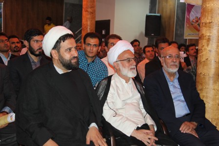 آيين رونمايي از سه جلد کتاب از آثار حجت الله نيکي ملکي، که درسالن پامچال اراک 