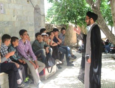 طرح تابستاني پر از اردو در مساجد تفرش برگزار مي شود