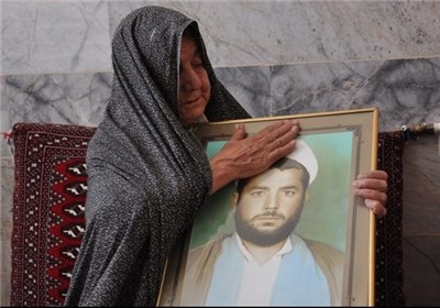 مراسم استقبال از خانواده روحاني شهيد «محمدحسين مختاري حسن آبادي» در اراک برگزار شد