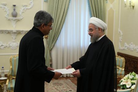 روحاني در ديدار سفير هند