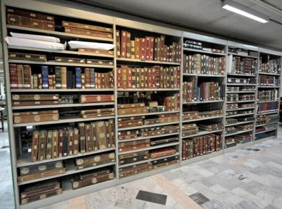 نگهداری 180 نسخه خطی زیارت عاشورا در کتابخانه مرکزی آستان قدس رضوی