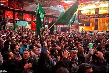 مراسم عزاداري باشکوه زائران ايراني در کربلا