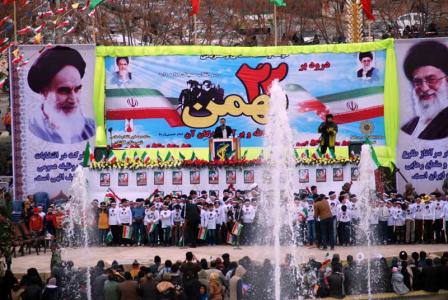 مراسم راهپيمايي 22 بهمن در ميدان بزرگ جهاد كاشان