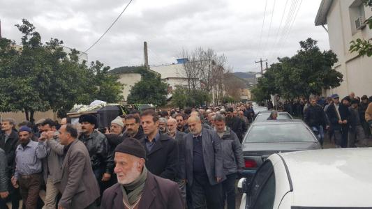 تشييع پيکر حجت الاسلام روحاني نژاد در بهشهر