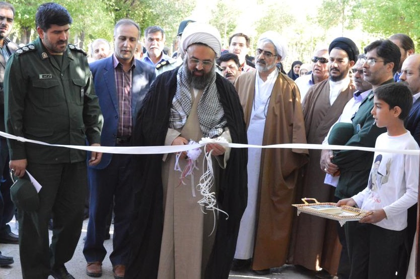 برپایی نمایشگاه و پایگاه فرهنگی مذهبی، ویژه ماه مبارک رمضان در بروجن