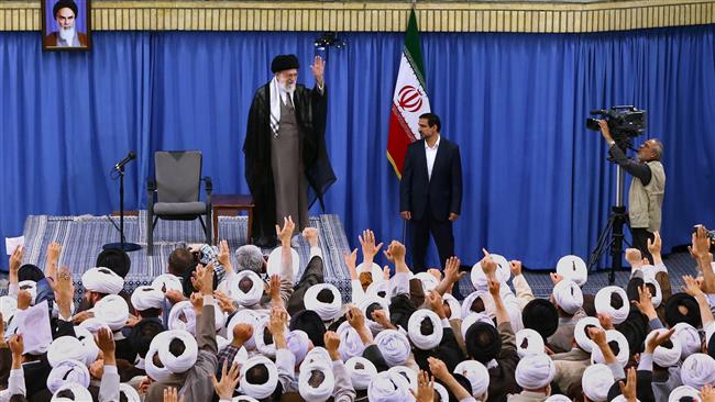 Ayatollah Sayyed Ali Khamenei receives prayer leaders in Tehran on August 21, 2016
